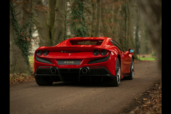 Ferrari F8 Spider 3.9 V8 HELE | Daytona Racing Seats | Veel carbon! | Lift | Camera | Alcantara int. | Pass. display