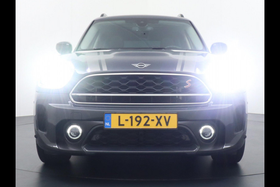 MINI Countryman 2.0 Cooper S Hammersmith VAN: 32.900,- NAAR: 29.877,- UW ZOMERVOORDEEL: 3.032,- | PANO |HEAD UP | CAMERA |