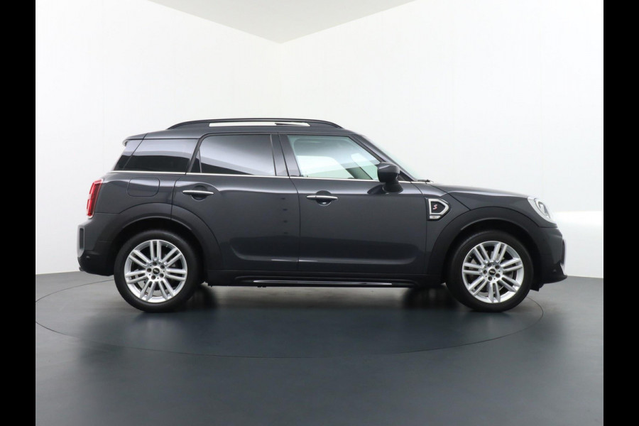 MINI Countryman 2.0 Cooper S Hammersmith VAN: 32.900,- NAAR: 29.877,- UW ZOMERVOORDEEL: 3.032,- | PANO |HEAD UP | CAMERA |