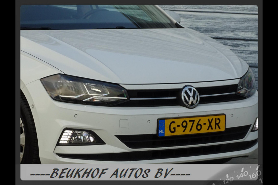 Volkswagen Polo 1.0 Benzine Business Pano Carplay Cruise