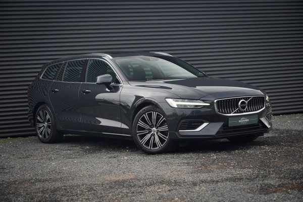 Volvo V60 2.0 T8 Twin Engine AWD Inscription / Trekhaak / Pano / NL Auto / BTW