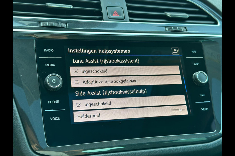 Volkswagen Tiguan 1.5 TSI Highline CarPlay Panorama