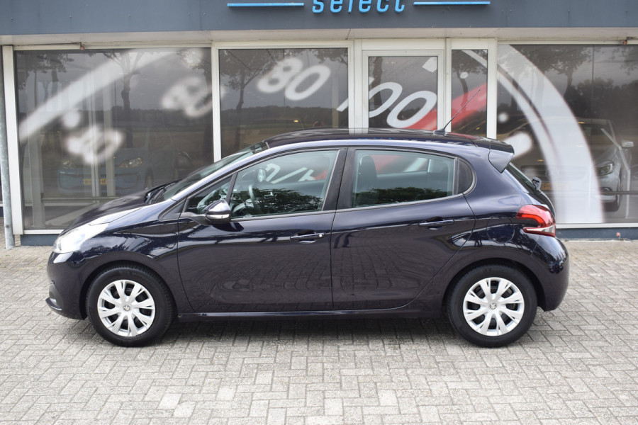 Peugeot 208 1.2 PureTech Blue Lion / Airco / Navi / Cruise control / DAB Audio /