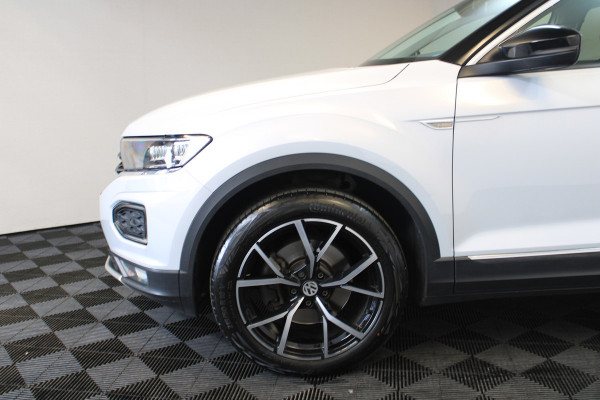 Volkswagen T-Roc 1.5 TSI Sport | R-Line | Camera | Navi |