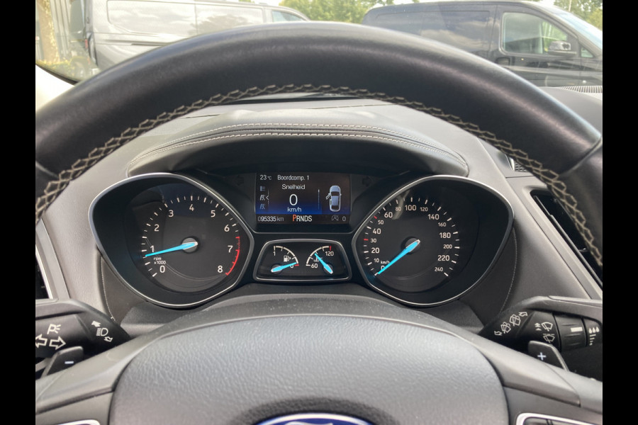 Ford Kuga 1.5 EcoBoost Vignale 4WD 176pk/129kW Automaat | Full Options | Panoramadak | Afn. trekhaak | Luxury Pack | Technology Pack | Driver Assistance Pack | etc. etc.