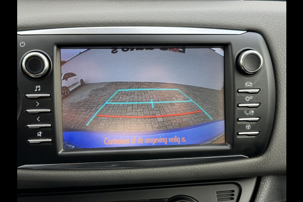 Toyota Yaris 1.5 Hybrid Energy Navigatie Parkeercamera Clima Dealer onderhouden Lane assist