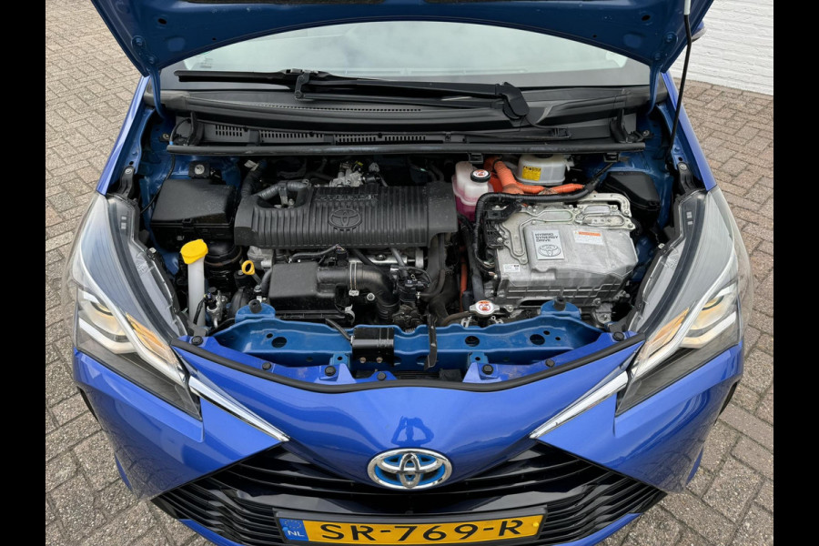 Toyota Yaris 1.5 Hybrid Energy Navigatie Parkeercamera Clima Dealer onderhouden Lane assist