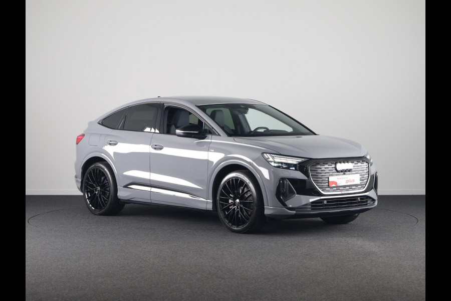 Audi Q4 Sportback e-tron 45 S Edition 82 kWh 286pk | Optiek pakket zwart | 21 inch Lichtmetalen velgen | Navigatie | Parkeercamera