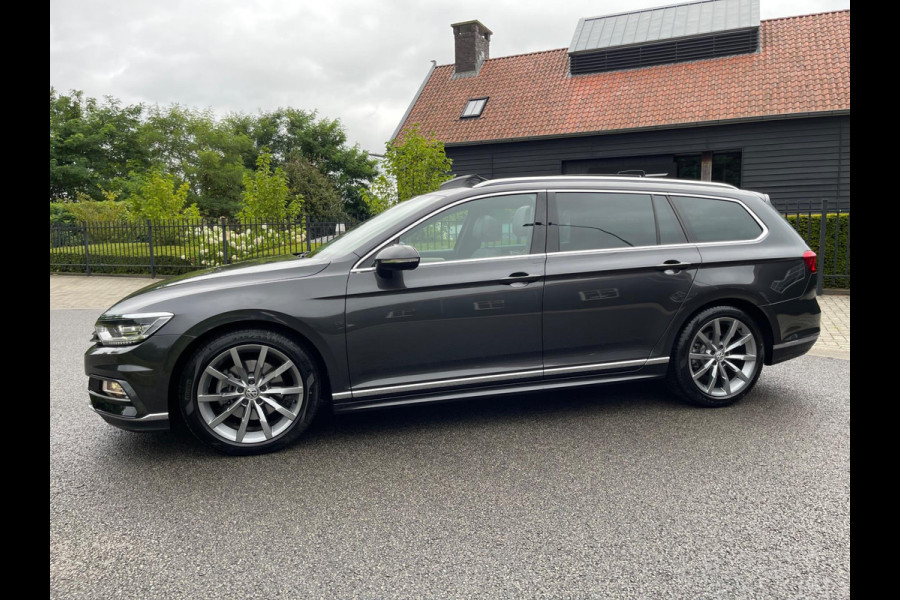 Volkswagen Passat Variant 1.6 TDI Highline R-Line Panoramadak Virtueel/Displ Led/Xenon