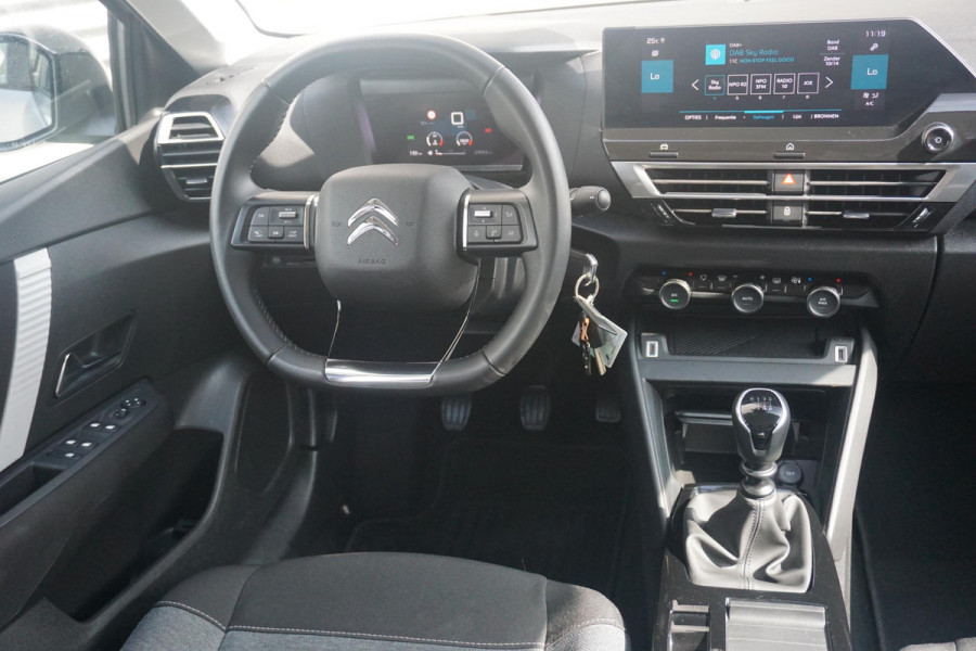 Citroën C4 1.2 TURBO 130 Pk Feel | Climate Control | Carplay/AndroidAuto | Trekhaak |