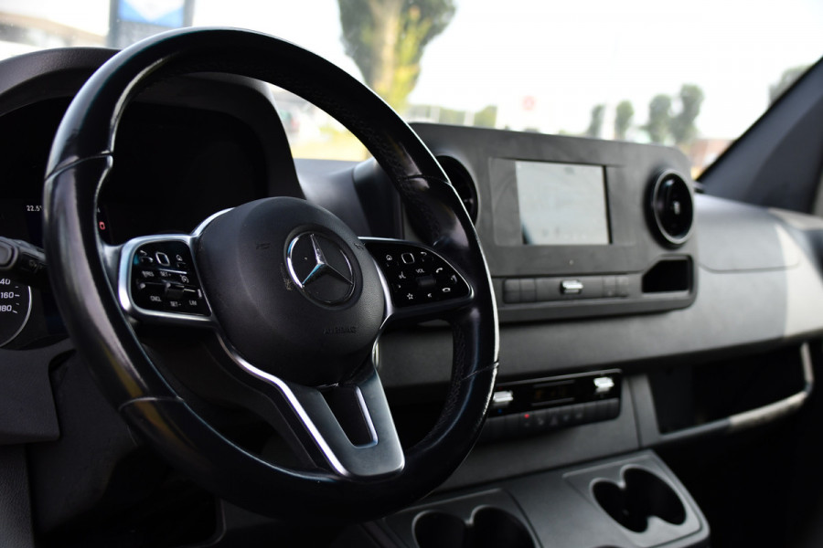 Mercedes-Benz Sprinter 319 3.0 V6 CDI L2H2 EURO VI-D Camera, Cruise, Carplay, 190PK, Multimedia, Stoelverwarming, NAVI, UNIEK!