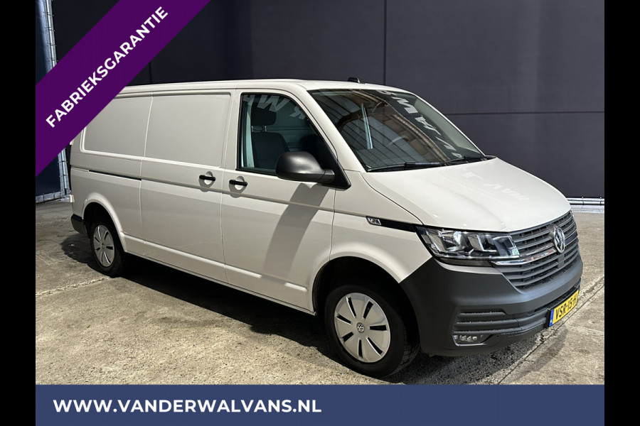 Volkswagen Transporter 2.0TDI 150pk L2H1 Euro6 Airco | Trekhaak | Cruisecontrol | Apple Carplay Parkeersensoren, Android Auto,