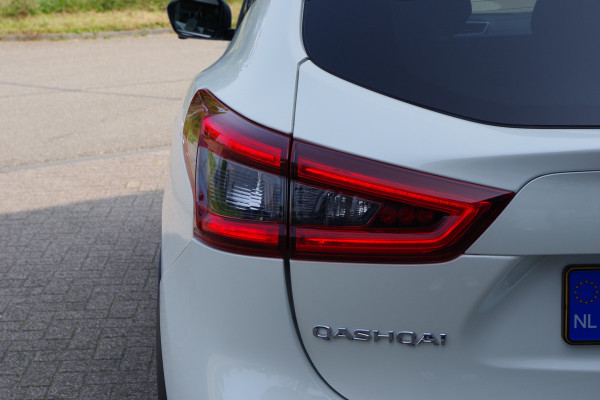 Nissan QASHQAI 1.3 DIG-T 160 PK Automaat Tekna, Panoramadak, Carplay, 19" LM, Half-Leder