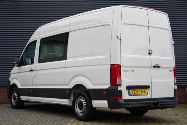 Volkswagen Crafter 35 2.0 TDI L3H3(L2H2) DC-7P 4Motion, 140PK, TREKHAAK, LEDER, NAVI, CRUISE, PARKEERSENSOREN, APPLE CARPLAY, 4X4, 4WD, AWD