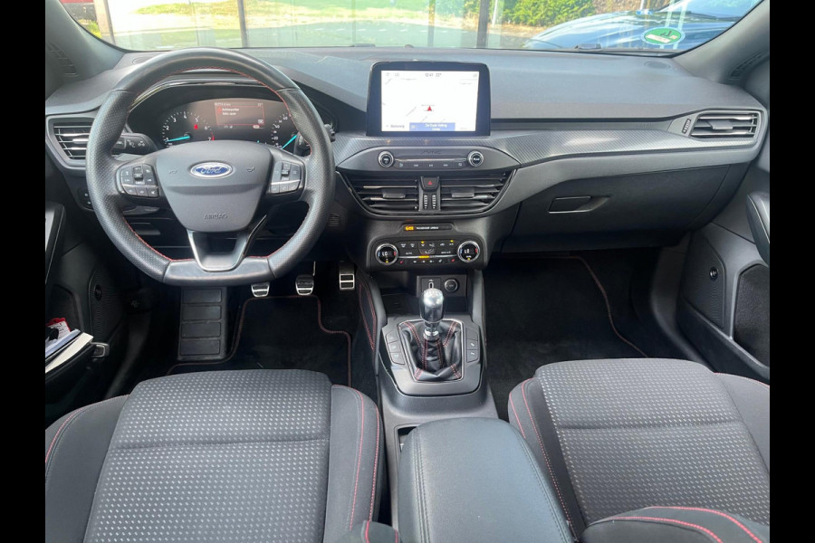 Ford Focus 1.0 EcoBoost ST Line Business - Navi - Full LED - Winterpakket - Parkeerhulp - Org.NL