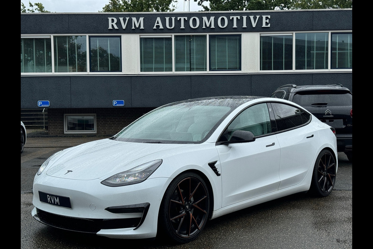 Tesla Model 3 Long Range AWD 75 kWh UNIEKE UITVOERING | 20" LMV | WIT LEDER | VERLAAGD | SUPER GAVE AUTO