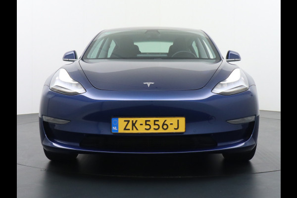 Tesla Model 3 GERESERVEERD      SR+ 325PK AutoPilot Leer PanoDak Adaptive cruise 18" Camera's Elektr.-Stuur+Stoelen+Spiegels+Geheugen+Easy-Ent Ecc Navigatiesysteem full map LED-a+v Koplampspoeiers Comfortstoel(en) ACC Dual-ECC DAB Voorverwarmen interieur via App Keyless via Telefoonsleutel One-Pedal-Drive Origin. NLse auto ! 1e eigenaar