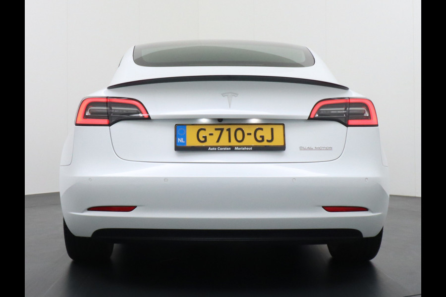 Tesla Model 3 Performance 513pk 0-100 3,4 sec. 20" FSD-vb. AutoPilot Carbon Spoiler Premium-HiFi Pano.dak Camera Leer Adaptive-Cruise+Stop&Go  4wd Rode Remklauwen Premium Audio Veel grip door 4WD vierwielaandrijving.  Origineel Nederlandse auto ! Orig.NL auto  1e eigenaar