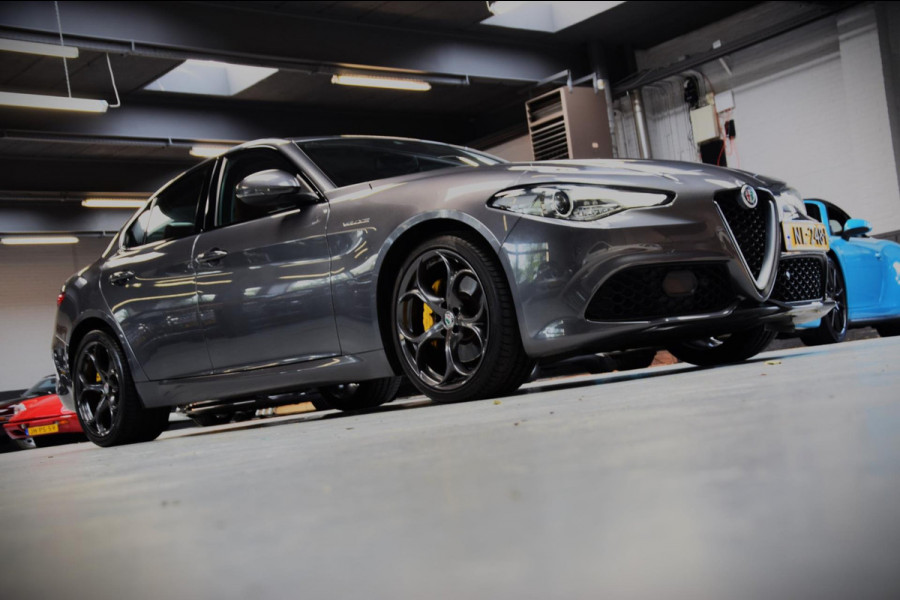 Alfa Romeo Giulia 2.0 T AWD Veloce Navigatie|Leder|Org.NL|2e Eig|85000km!!|280pk!!