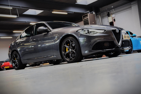 Alfa Romeo Giulia 2.0 T AWD Veloce Navigatie|Leder|Org.NL|2e Eig|85000km!!|280pk!!