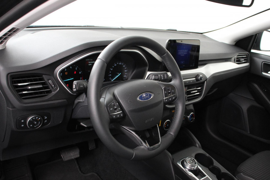 Ford Focus 1.0 EcoBoost 125pk Automaat Cool & Connect | Navigatie | Airco | Camera | Cruise control | Lichtmetalen Velgen | Parkeer Sensoren | Dab | Led