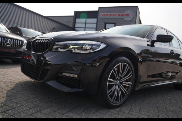 BMW 3-serie 330e High Executive | M-pakket | Luxe leder / Alcantara | LED koplampen | Dealer onderhouden | Shadowline | Stoelverwa