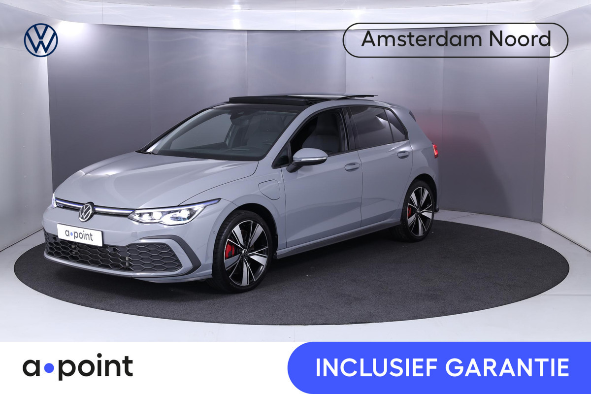 Volkswagen Golf 1.4 eHybrid GTE 245 pk Automaat (DSG) | Verlengde garantie | Navigatie | Panoramadak | Elektr. trekhaak | Parkeersensoren (Park assist) | Achteruitrijcamera |