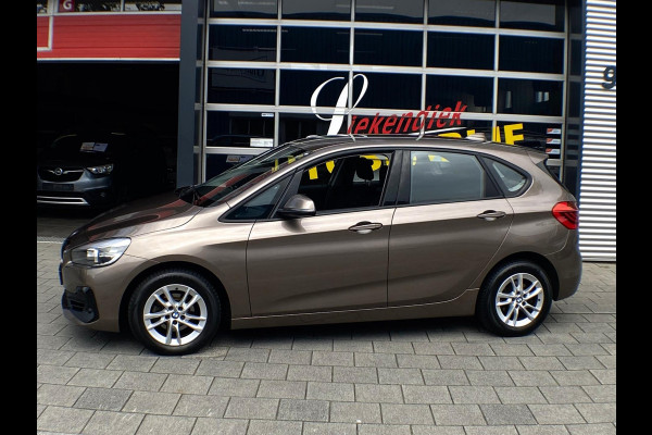 BMW 2 Serie Active Tourer 216i Advantage - Navigatie I Airco I PDC I Sport velgen I Dealer onderhouden