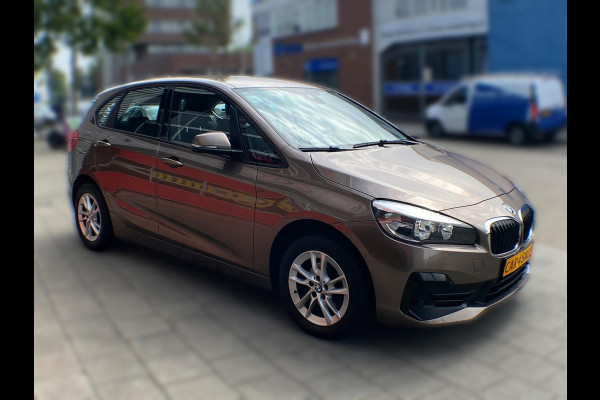 BMW 2 Serie Active Tourer 216i Advantage - Navigatie I Airco I PDC I Sport velgen I Dealer onderhouden