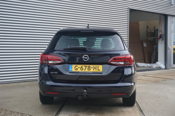 Opel Astra Sports Tourer 1.4 Turbo 150 Pk Innovation AUTOMAAT | Navigatie Pro | AGR | Climate Control | Parkeersensoren/Camera | Privacy Glass |  Trekhaak |