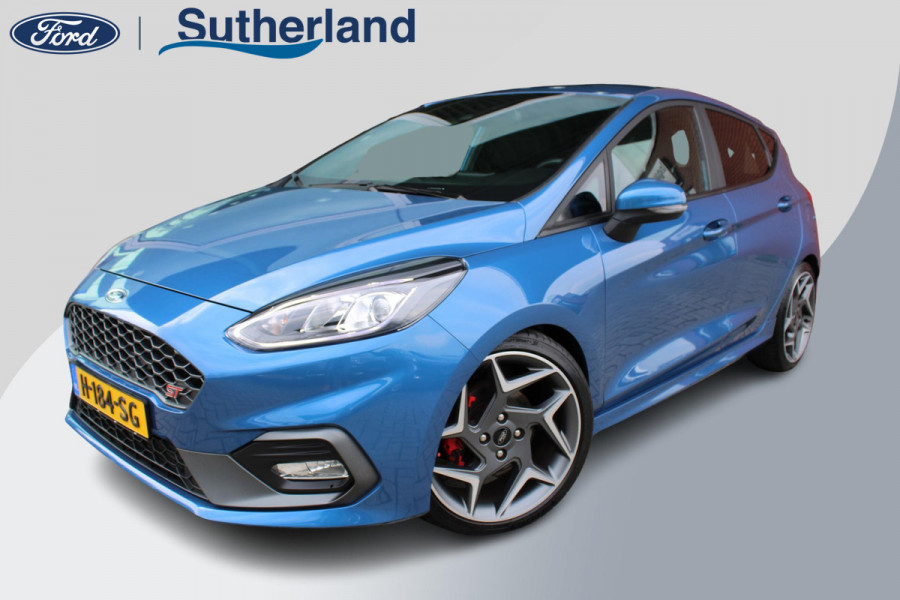 Ford Fiesta 1.5 EcoBoost 200 PK ST-3 | Camera | Cruise Control | Winterpakket | 18 Inch Lichtmetalen Velgen | Keyless | Navigatie