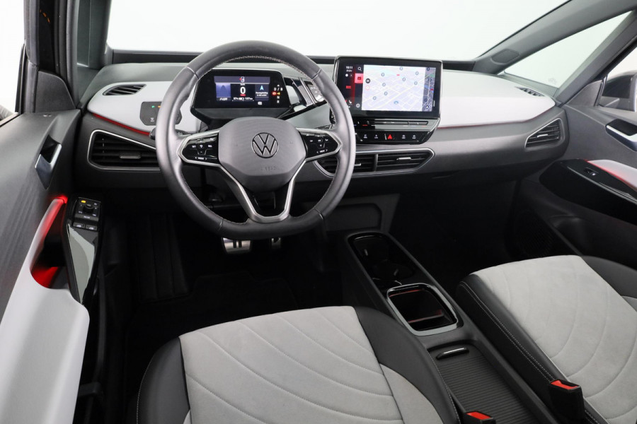 Volkswagen ID.3 Pure 45 kWh 149 pk | Navigatie | Parkeersensoren | Adaptieve cruise control | Stoelverwarming |