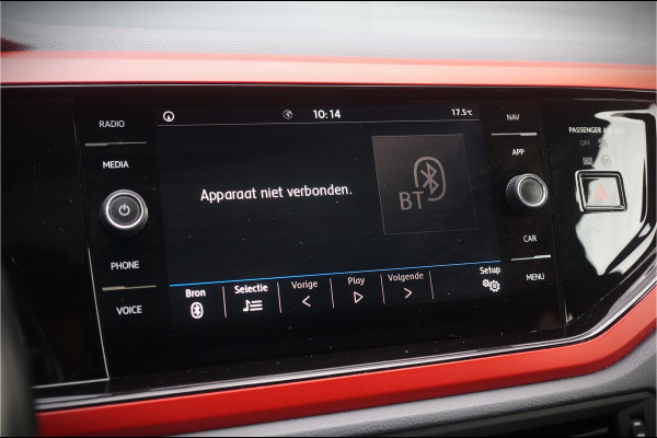 Volkswagen Polo 1.0 TSI Beats | Panoramadak | LED | Apple Carplay | Digital dash | Parkeersensoren | Beats | Adaptive cruise control | Leder | LED | Airco |