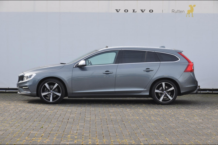 Volvo V60 T4 190PK Automaat Business Sport / Trekhaak / Adaptieve koplampen / Cruise control / Panorama dak / Stoelverwarming / Bluetooth / Leder /