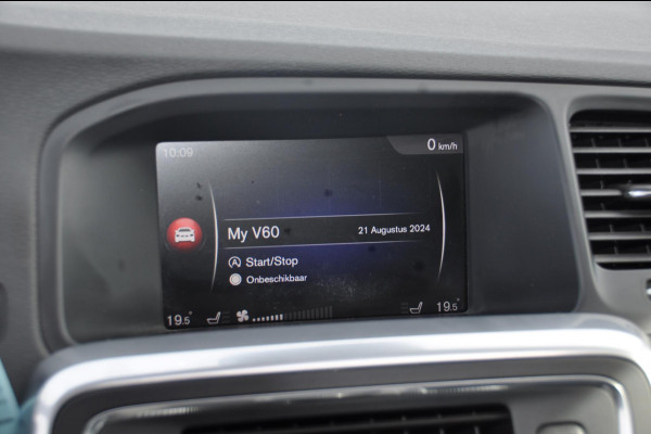 Volvo V60 T4 190PK Automaat Business Sport / Trekhaak / Adaptieve koplampen / Cruise control / Panorama dak / Stoelverwarming / Bluetooth / Leder /