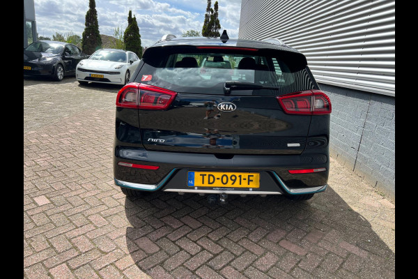 Kia Niro 1.6 GDi PHEV DynamicLine Navi / Half leer / Parkeer sensoren / MCC / Gouda