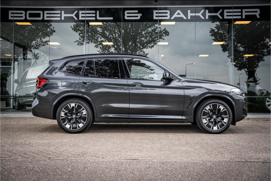 BMW iX3 High Executive 80 kWh - Shadow line - Laser LED