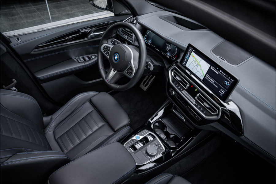 BMW iX3 High Executive 80 kWh - Shadow line - Laser LED