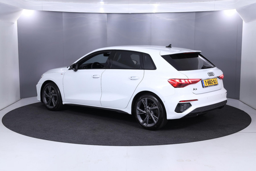 Audi A3 Sportback 30 TFSI S-line 110 pk S-tronic | Verlengde garantie | Navigatie | Parkeersensoren (Park assist) | Cruise control | Full-LED koplampen |