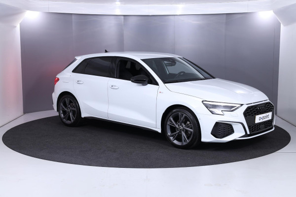 Audi A3 Sportback 30 TFSI S-line 110 pk S-tronic | Verlengde garantie | Navigatie | Parkeersensoren (Park assist) | Cruise control | Full-LED koplampen |