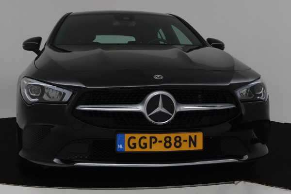 Mercedes-Benz CLA-Klasse Shooting Brake 180 Premium Sport Automaat (STOELVERWARMING, PDC, NAVI, CRUISE, GOED ONDERHOUDEN)