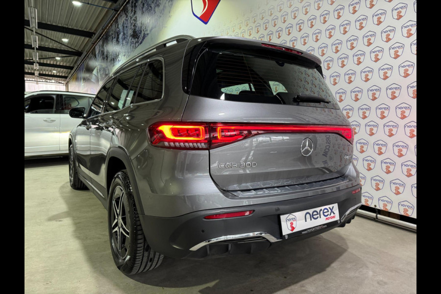 Mercedes-Benz EQB 300 4MATIC AMG-Line/PANO/STUURHULP/DAB/CAMERA