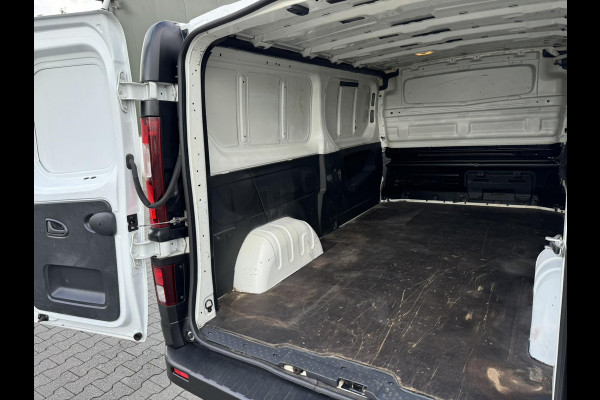 Fiat Talento 1.6 MJ L2H1 Navigatie Cruise DAB Trekhaak Airco Lm velgen+Michelin