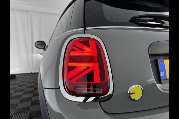 MINI Mini Electric Essential 33 kWh [ 3-Fase ] (INCL-BTW) Aut. *LEDER-MICROFIBRE | FULL-LED | VIRTUAL-COCKPIT | CAMERA | KEYLESS | NAVI-FULLMAP | AMBIENT-LIGHT | DAB | CRUISE | SPORT-SEATS | 17"ALU*