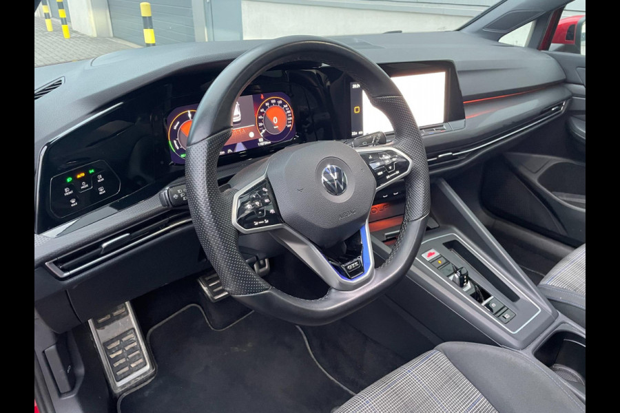 Volkswagen Golf 1.4 eHybrid GTE | Pano | HUD | IQ | Trekhaak