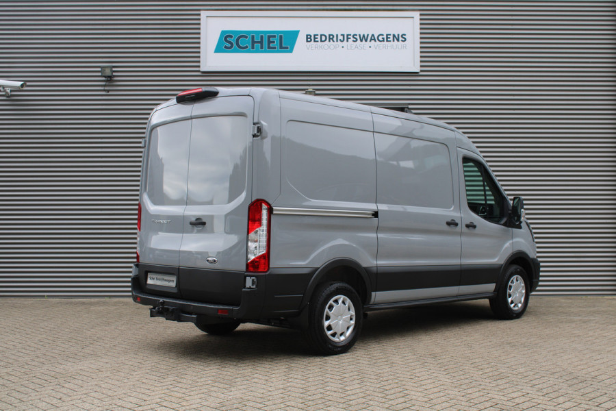 Ford Transit 350 2.0 TDCI 130pk L2H2 Trend - Airco - Carplay - Android - Navigatie - Blind spot - Camera - Trekhaak - Rijklaar