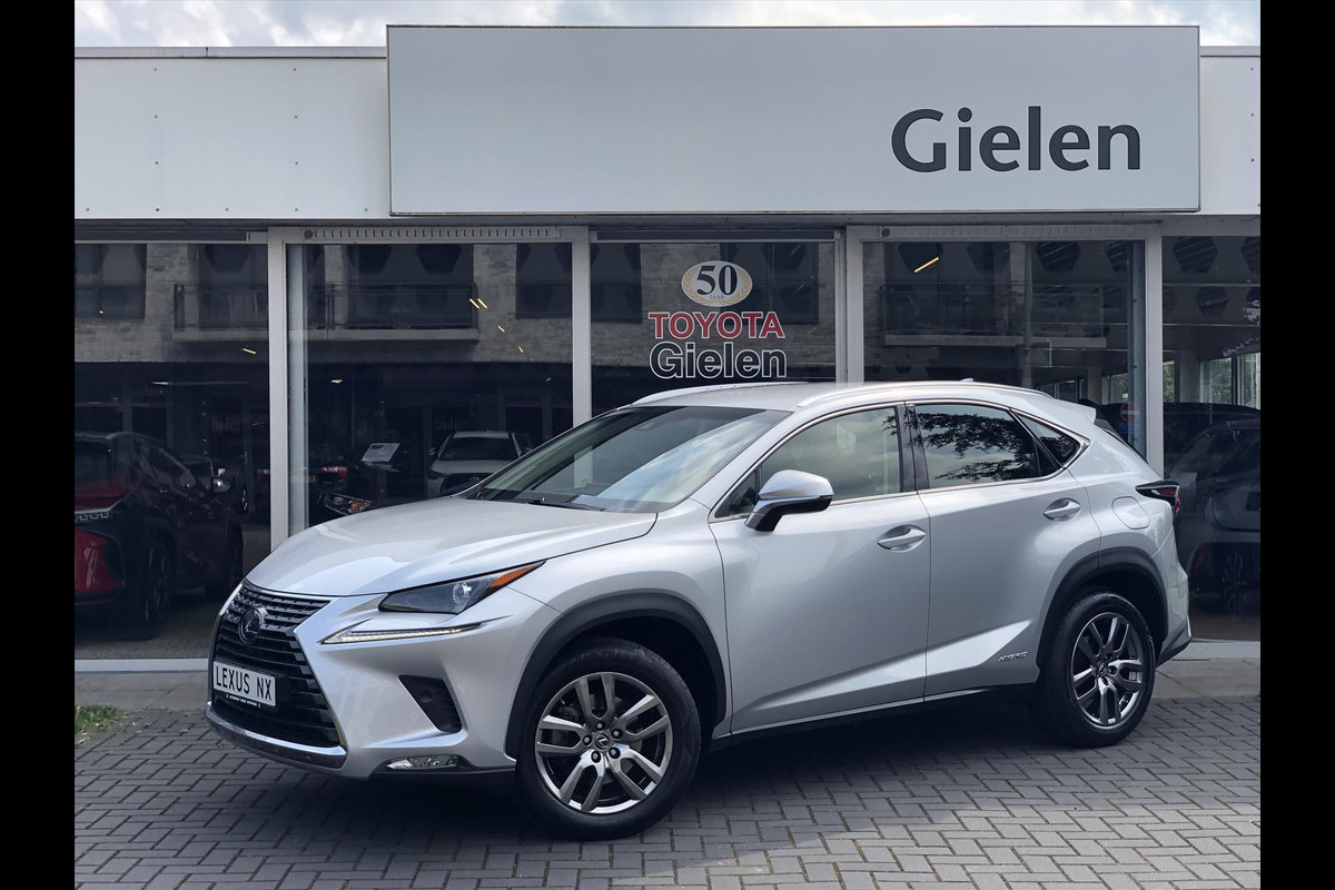 Lexus NX 300h AWD Sport Edition | Trekhaak, Eerste eigenaar, Leer, Stoelverwarming, Parkeersensoren, 18 inch, Navigatie, CarPlay