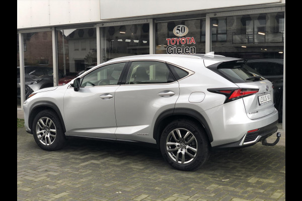 Lexus NX 300h AWD Sport Edition | Trekhaak, Eerste eigenaar, Leer, Stoelverwarming, Parkeersensoren, 18 inch, Navigatie, CarPlay