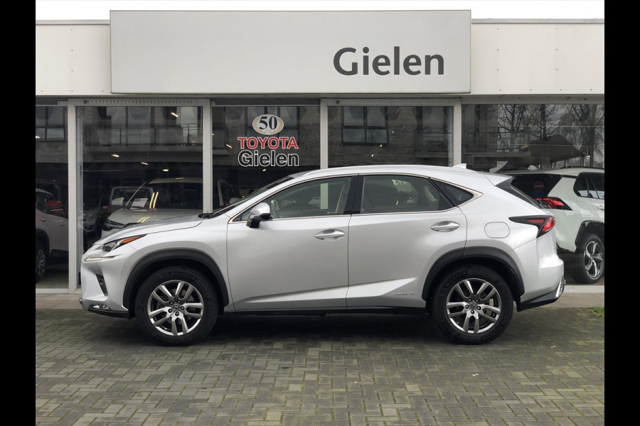 Lexus NX 300h AWD Sport Edition | Trekhaak, Eerste eigenaar, Leer, Stoelverwarming, Parkeersensoren, 18 inch, Navigatie, CarPlay