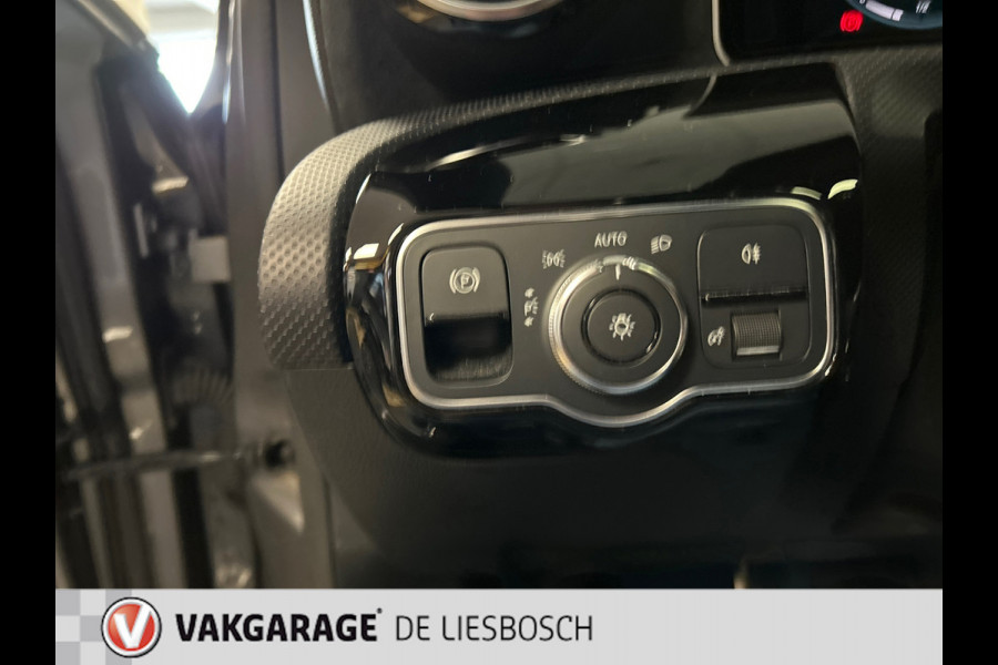 Mercedes-Benz A-Klasse 250 Premium Plus,AMG,PANO,stoelverw,widescreen,led,cruisec